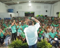 Multidão prestigia lançamento de pré-candidatura de Kayro Castro