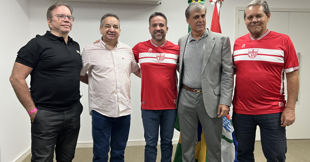 Governador anuncia quase R$ 6 milhões de aporte financeiro aos clubes de futebol de Alagoas