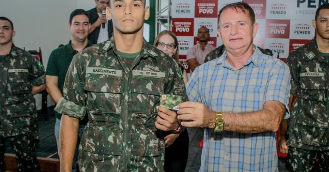 Vereador Marival Oliveira busca renovar mandato com trabalho voltado aos mais carentes