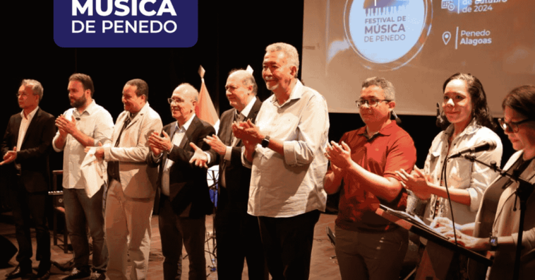 Público lota Teatro Sete de Setembro na abertura do Festival de Música de Penedo