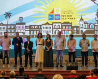 Emoção, música e valorização à cultura e ao cinema marcam abertura do Circuito Penedo