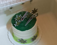 Polícia Militar flagra aniversário com bolo temático de apologia à maconha