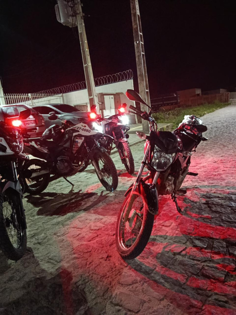 Guarnição da Rocam prende motociclista por receptação na parte alta de Penedo
