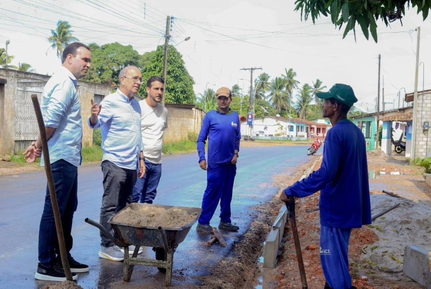 Prefeito Ronaldo Lopes e o Deputado Federal Luciano Amaral anunciam mais investimentos para Penedo
