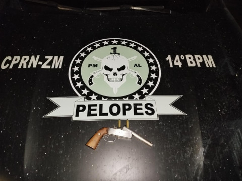 Polícia Militar flagra porte ilegal de arma durante ações no interior de Alagoas