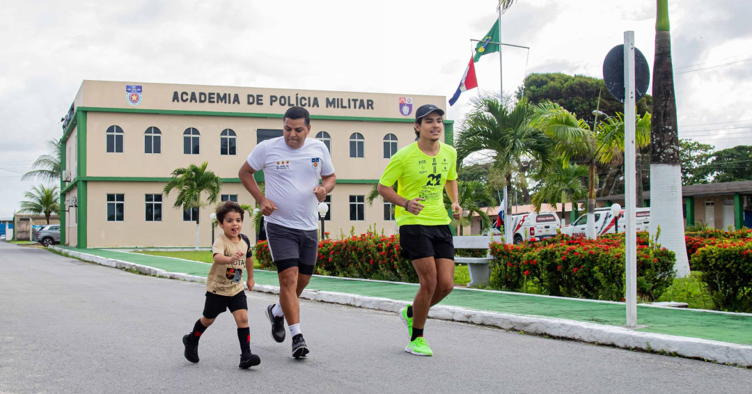 Referência e exemplo: esporte une e reforça laços entre pais policiais militares e seus filhos