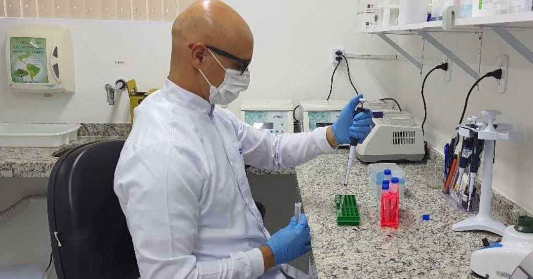 Polícia Científica identifica vítima carbonizada em caminhonete por meio de exame de DNA