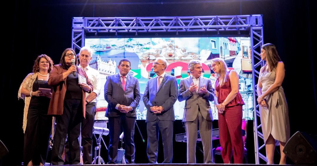 Homenagens e emoção marcam abertura do circuito Alagoas e Portugal, em Penedo