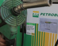 Governo lança canal de denúncias sobre preço de combustíveis; veja como fazer