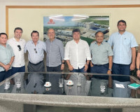 Ronaldo Lopes dialoga com empresários do Grupo Coringa sobre investimentos em Penedo