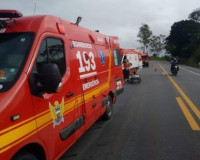 Duas mulheres ficam feridas em colisão entre moto e carro na Cerquinha das Laranjas, em Penedo