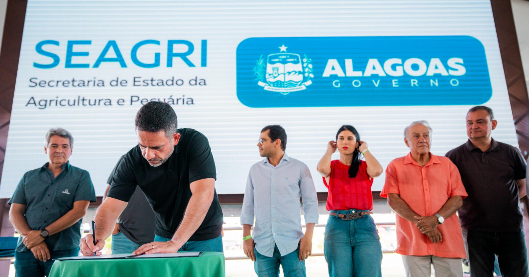 Governador assina decreto que isenta pecuaristas de Alagoas de pagamento do ICMS