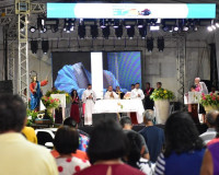Palco da Fé recebe imagem peregrina do Glorioso Bom Jesus dos Navegantes