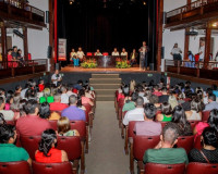 Professores e técnicos aprovados no concurso da Prefeitura de Penedo são empossados