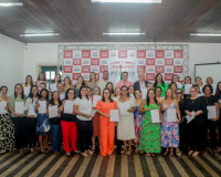 Prefeito Ronaldo Lopes efetiva gestão democrática e empossa diretores aprovados no PSS Gestor Escolar