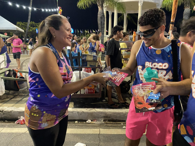 Saúde promove campanhas sobre prevenção contra Doenças Sexualmente Transmíssveis e para doação de sangue no Carnaval